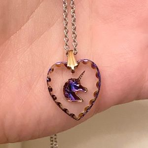 Super cute unicorn pendant